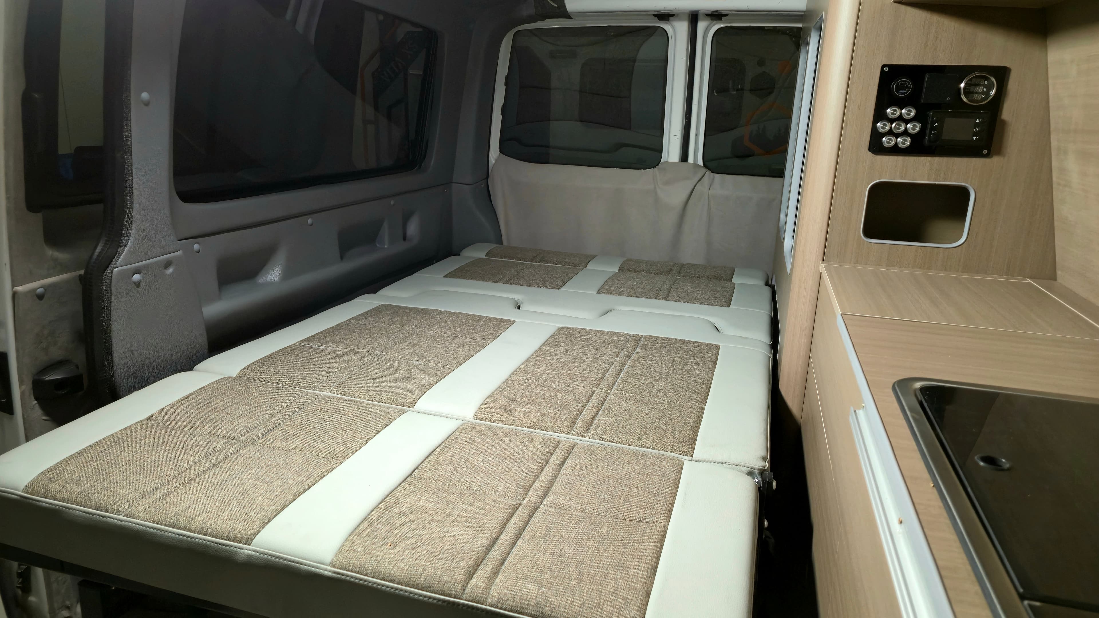 VW T6 BusCamper | NIEUWE Inbouw | 5-Pers | Lang|Direct Klaar - 17