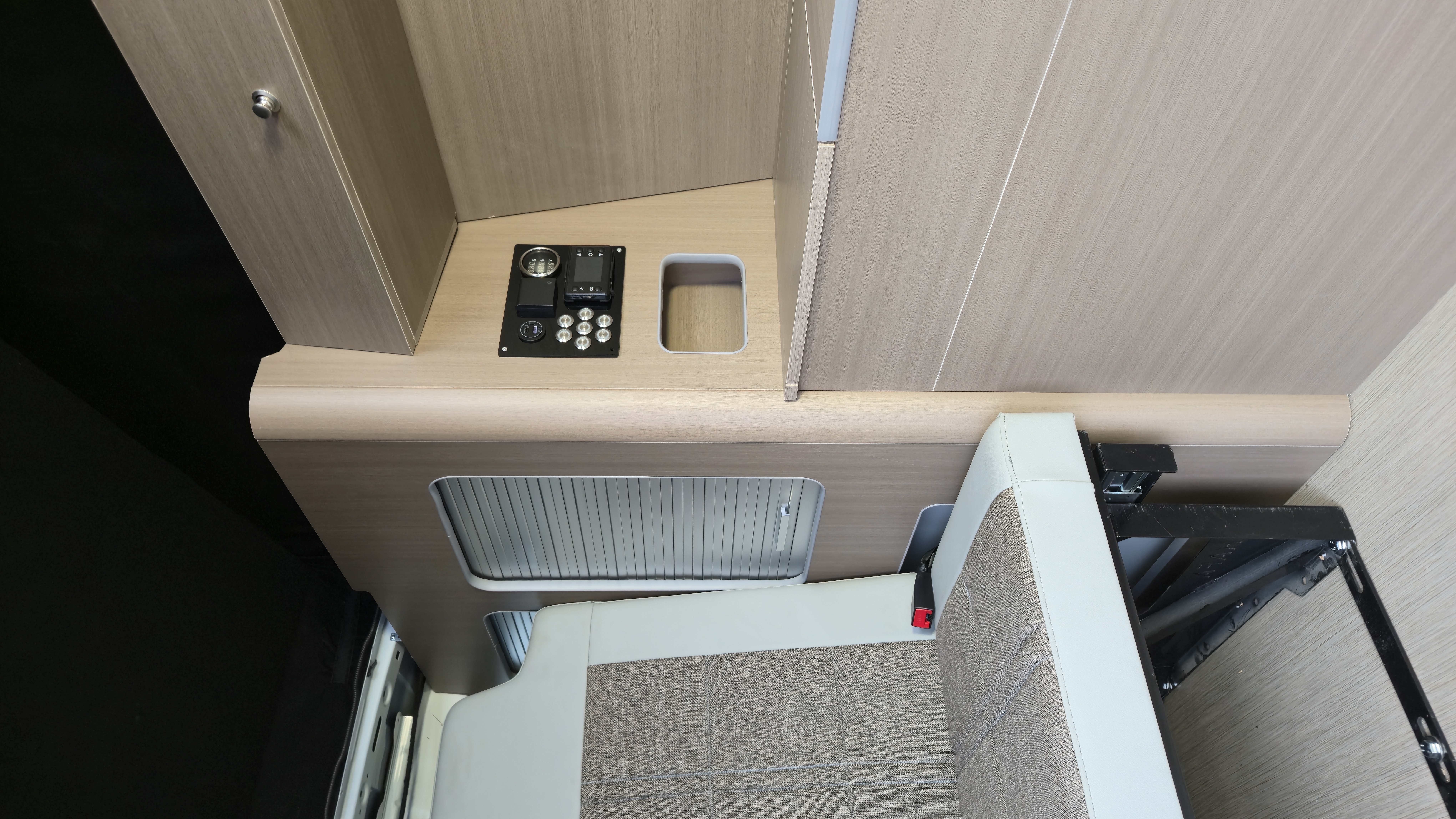 VW T6 BusCamper | NIEUWE Inbouw | 5-Pers | Lang|Direct Klaar - 26