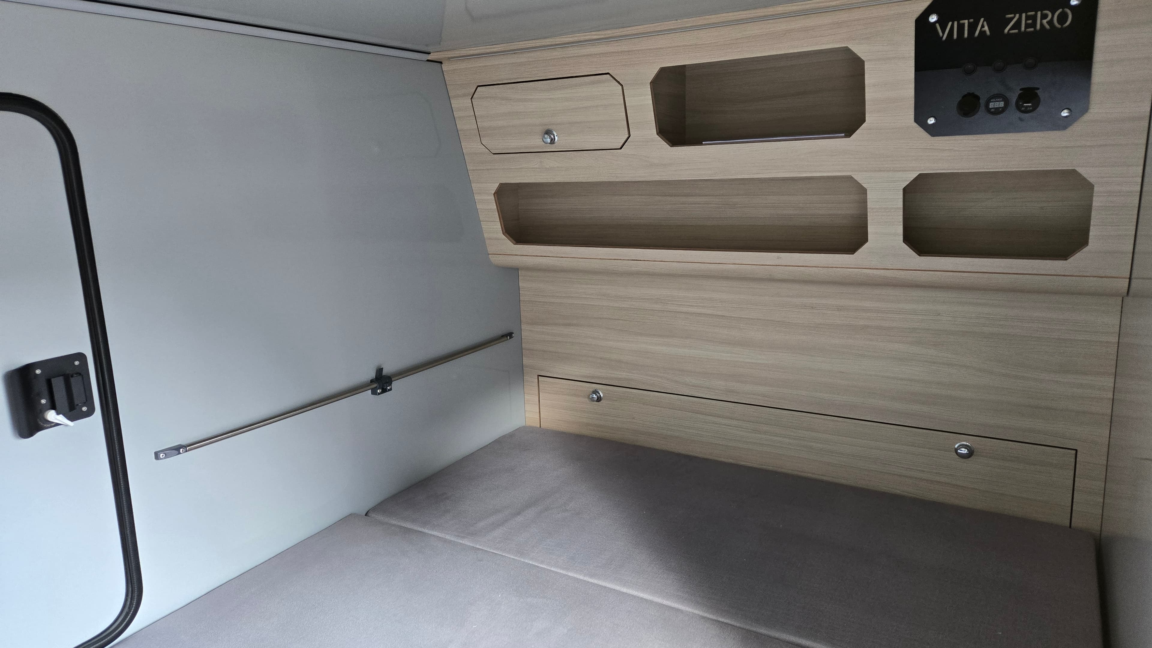 Compact OffRoad Caravan VCAMP-Zero - 32